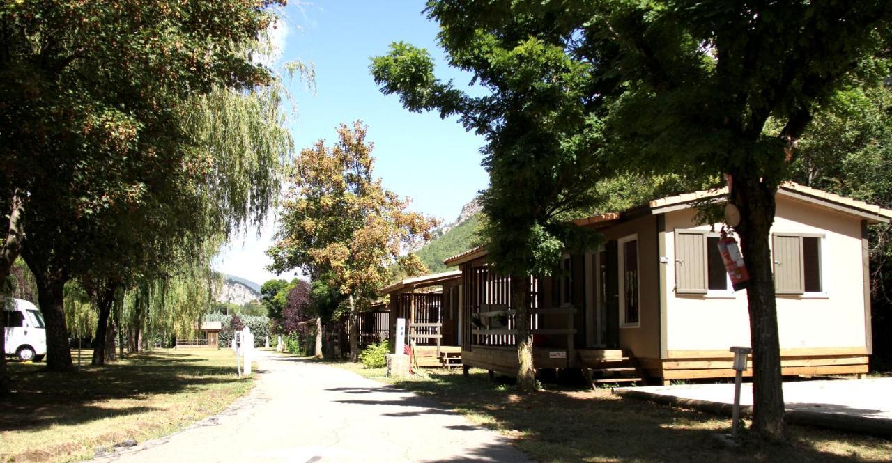 Camping Du Lac Saint-Julien-du-Verdon Eksteriør billede