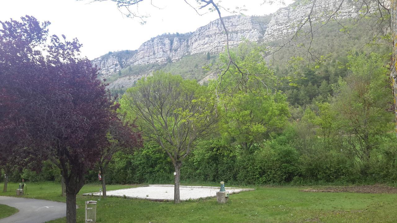 Camping Du Lac Saint-Julien-du-Verdon Eksteriør billede