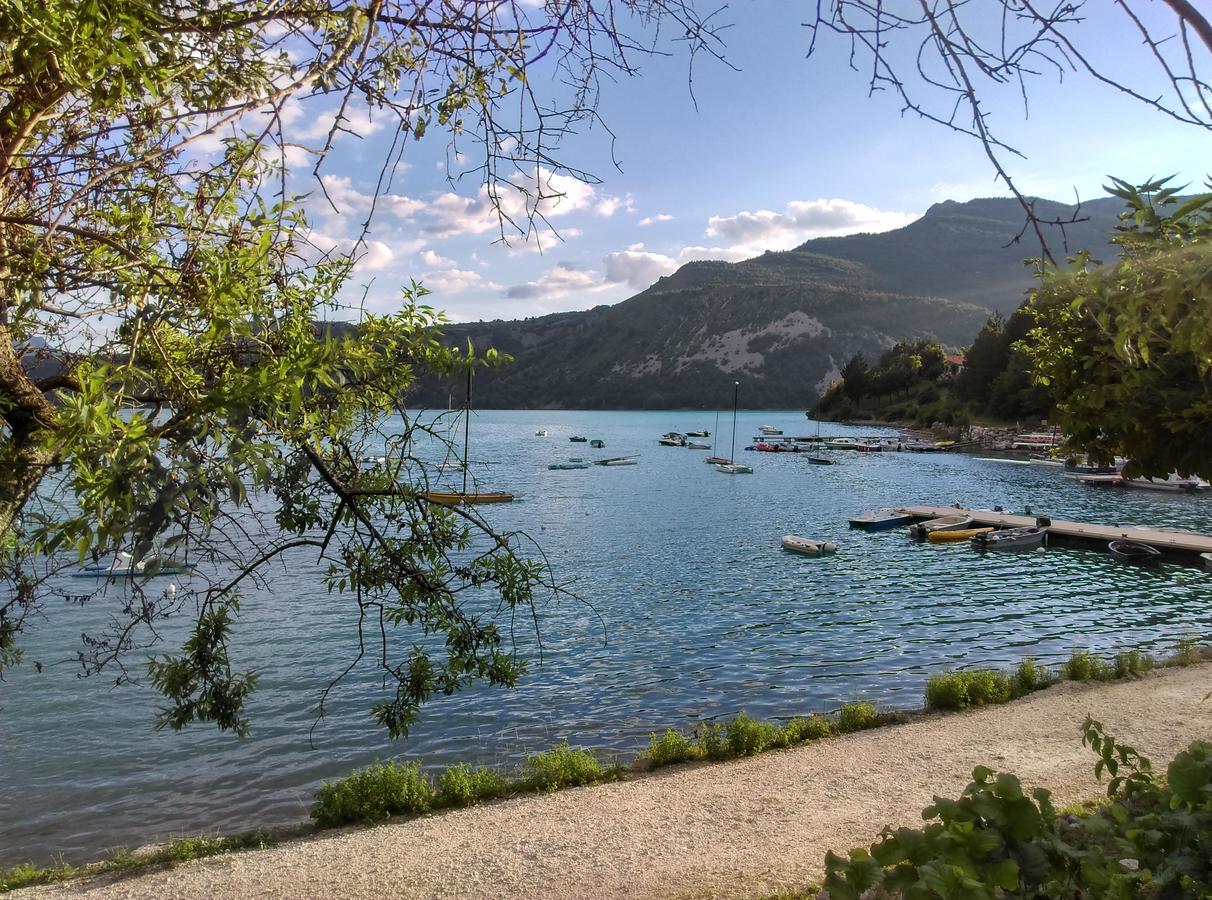 Camping Du Lac Saint-Julien-du-Verdon Eksteriør billede